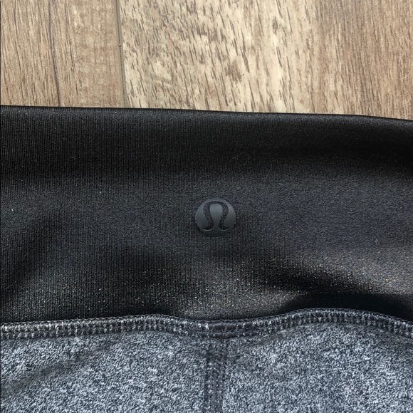 Lululemon Cropped Leggings - Picture 3 of 4
